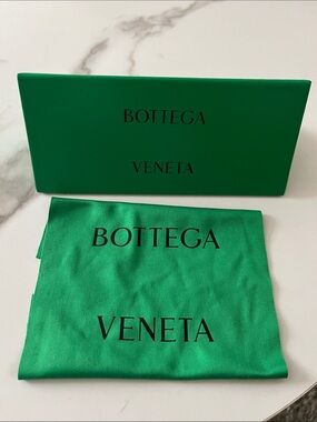 Bottega Veneta Emerald Green Box and Dust Bag Set